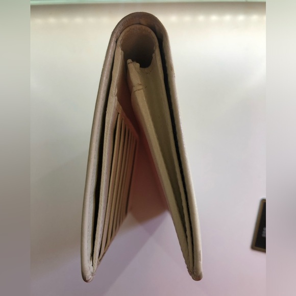 Excellent Condition! Chanel CoCo Button Flap Bifold Long Wallet Caviar Leather - Picture 11 of 14